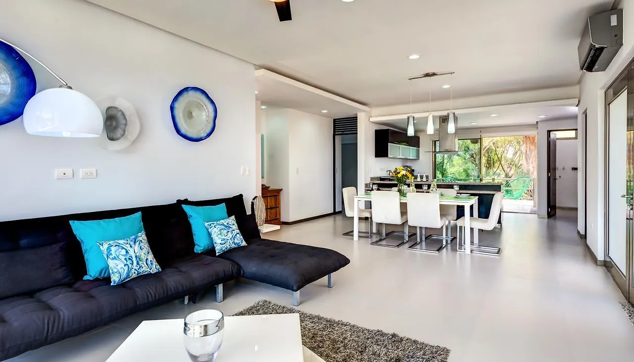 Acacia Condos Playa Paraiso 아파트호텔