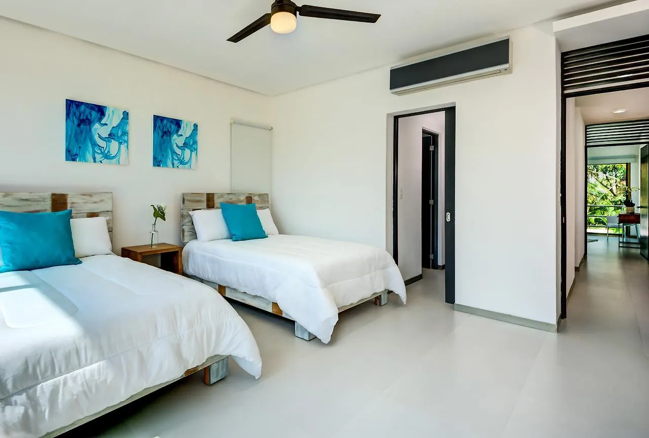Acacia Condos Playa Paraiso 아파트호텔