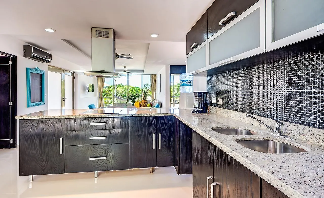 Acacia Condos Playa Paraiso 아파트호텔