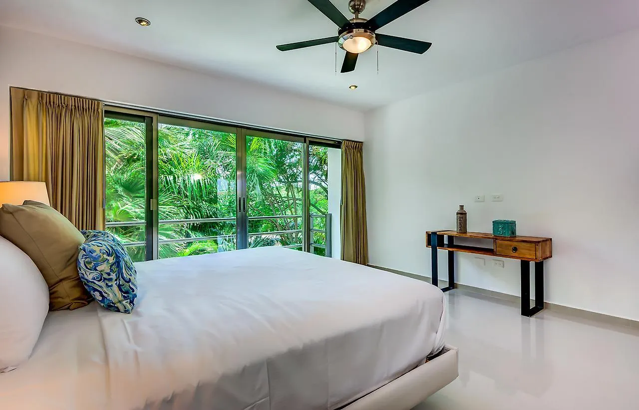 Acacia Condos Playa Paraiso 4*,  멕시코