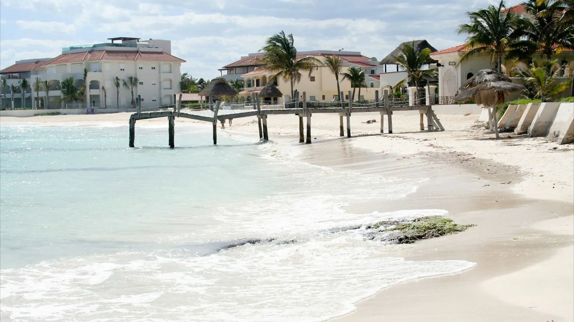 Acacia Condos Playa Paraiso 아파트호텔