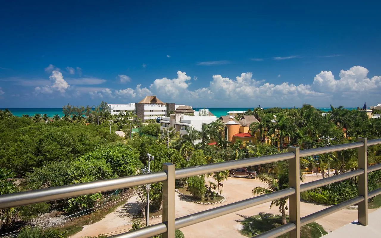 Acacia Condos Playa Paraiso