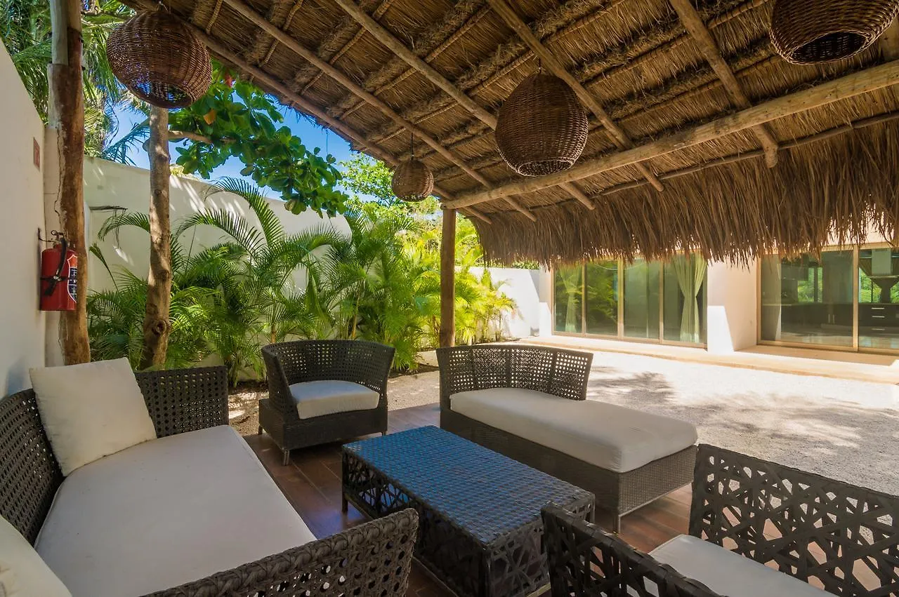 **** Apartmanhotel Acacia Condos Playa Paraiso Mexikó