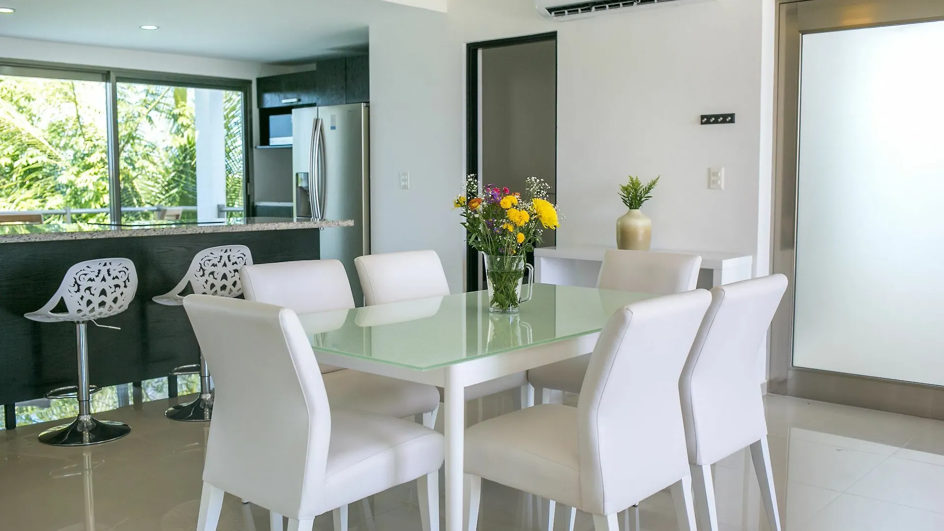 **** Apartmanhotel Acacia Condos Playa Paraiso Mexikó